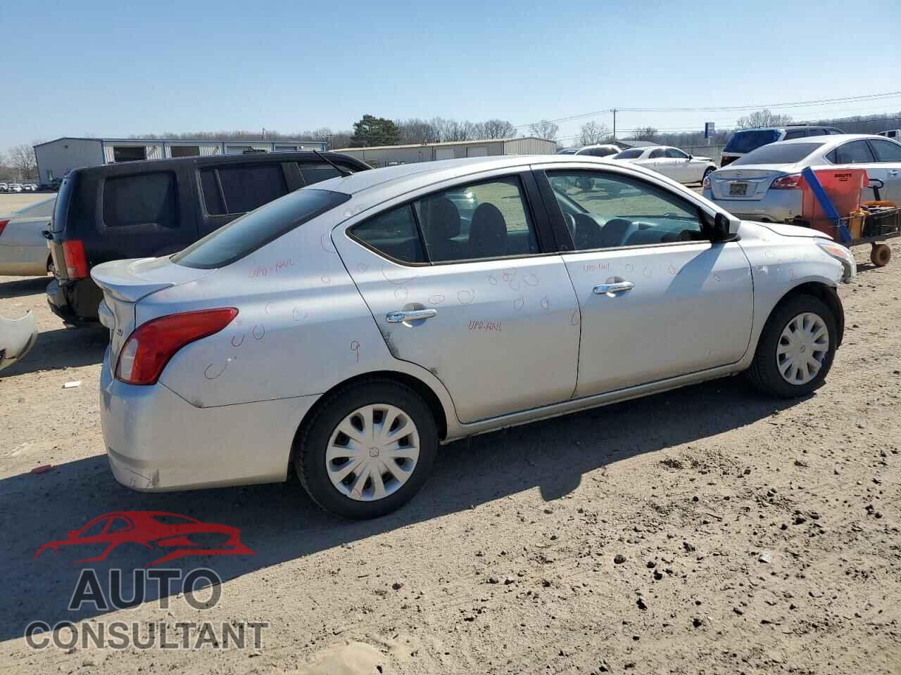 NISSAN VERSA 2017 - 3N1CN7AP7HK450982
