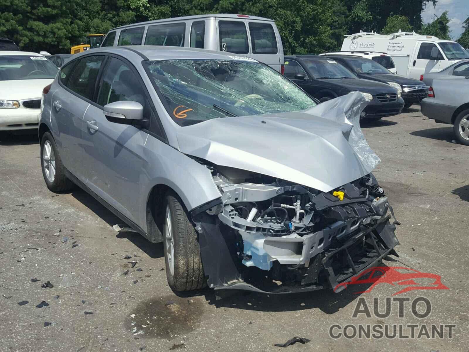 FORD FOCUS 2017 - 1FADP3K24HL306082