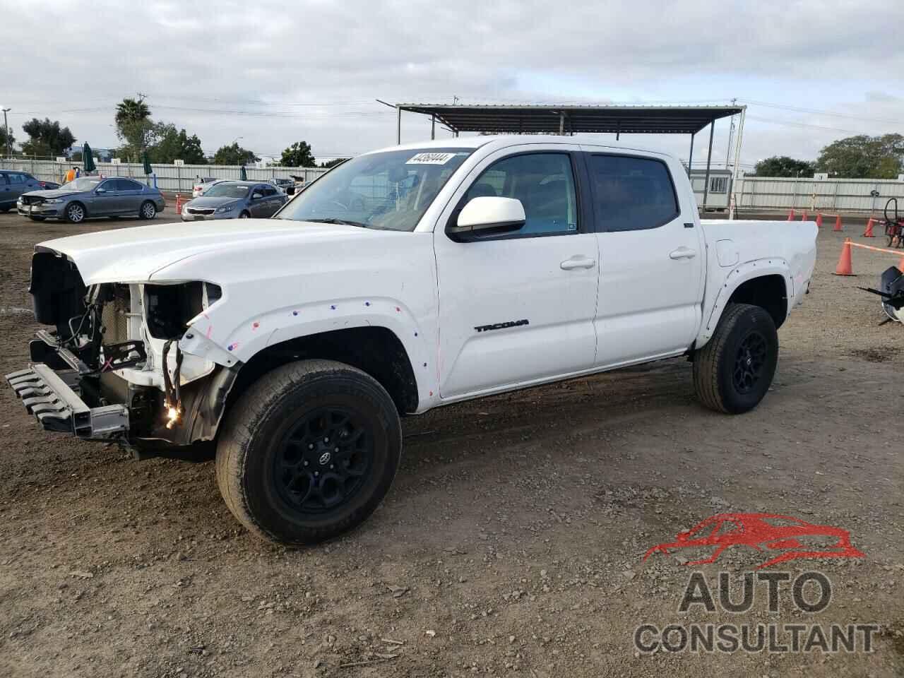 TOYOTA TACOMA 2022 - 3TMAZ5CN1NM174100