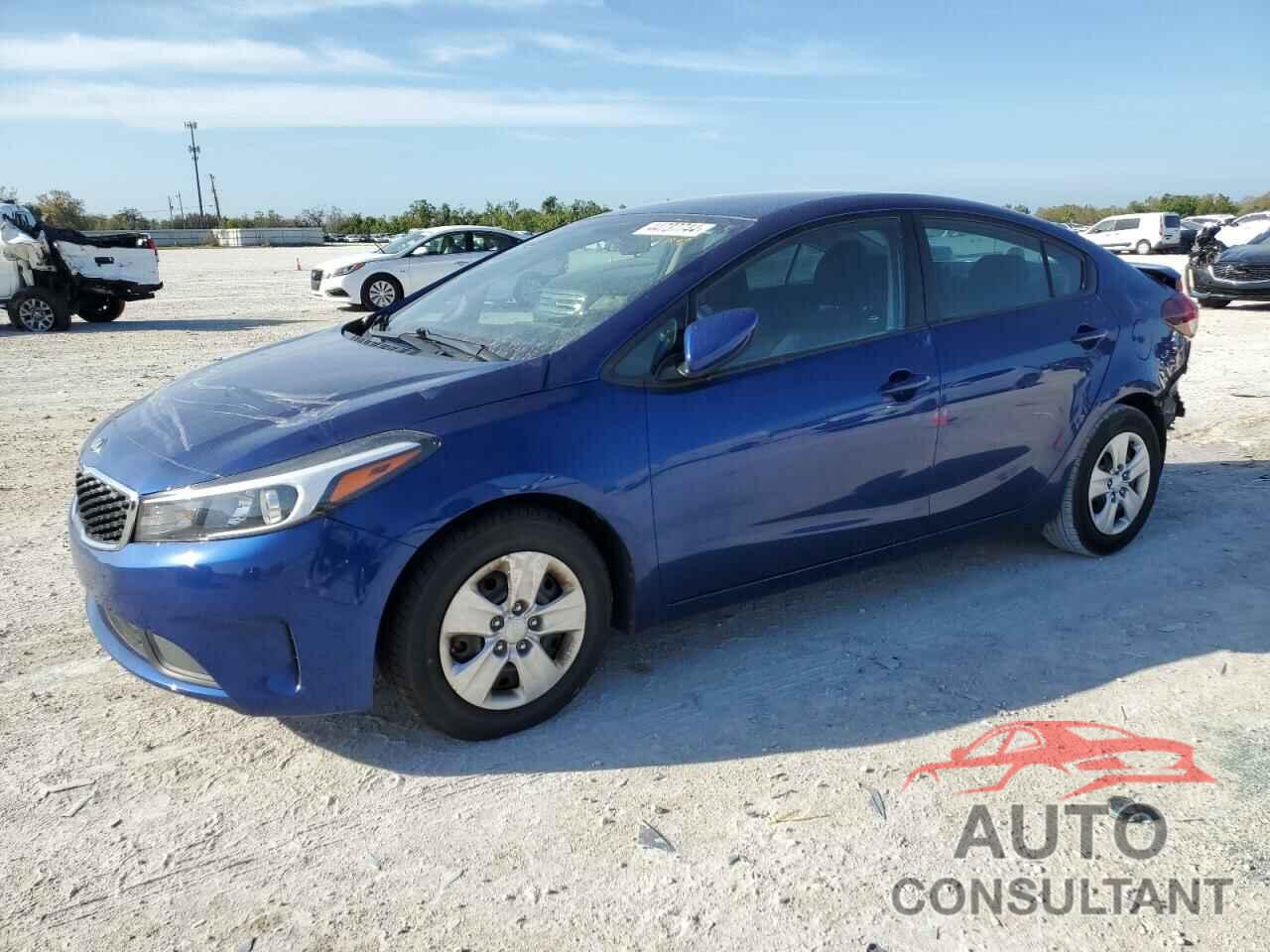 KIA FORTE 2018 - 3KPFK4A71JE275943