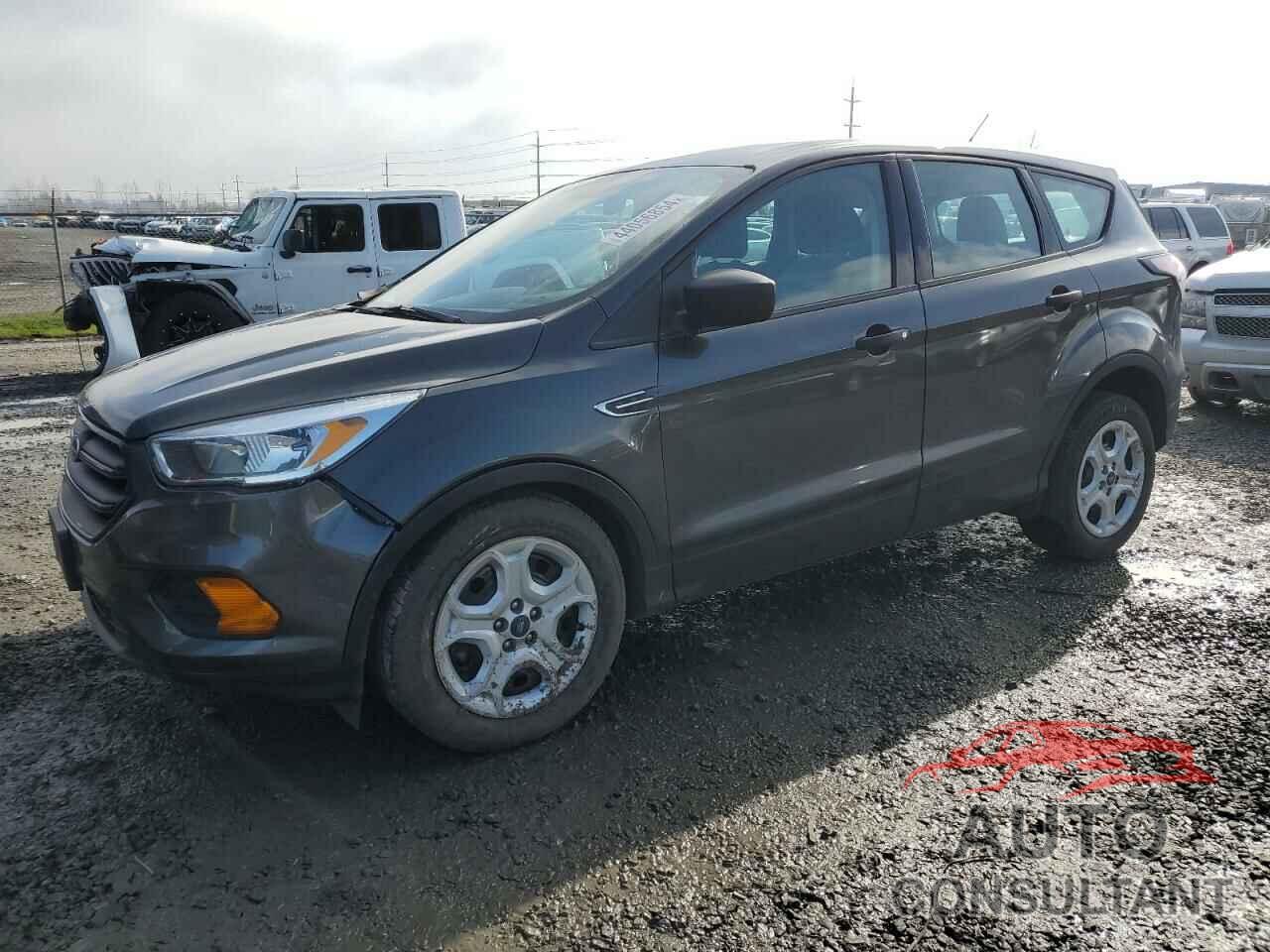 FORD ESCAPE 2017 - 1FMCU0F70HUB81946
