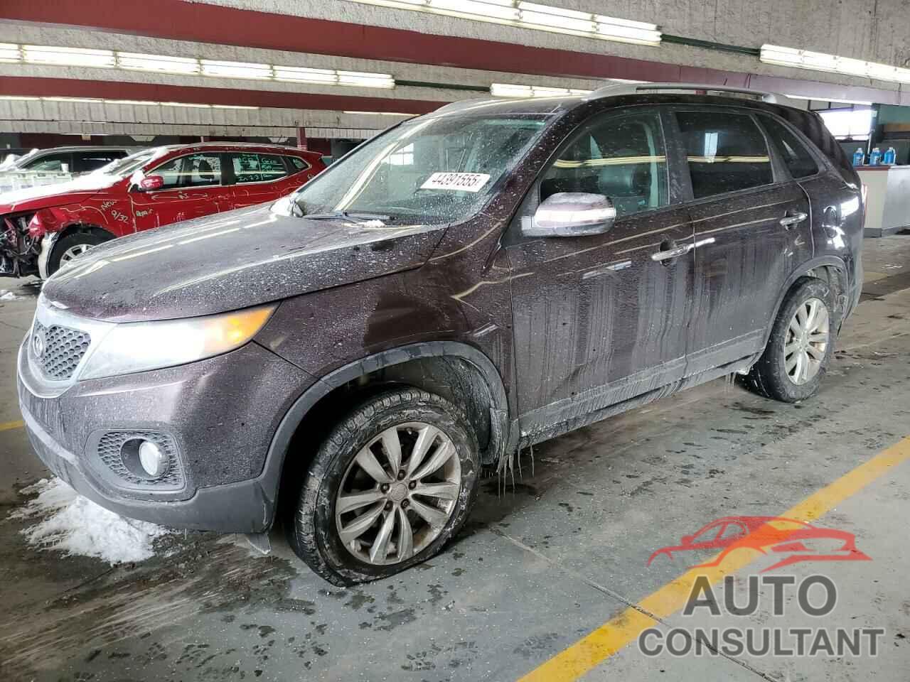 KIA SORENTO 2011 - 5XYKU4A16BG100614