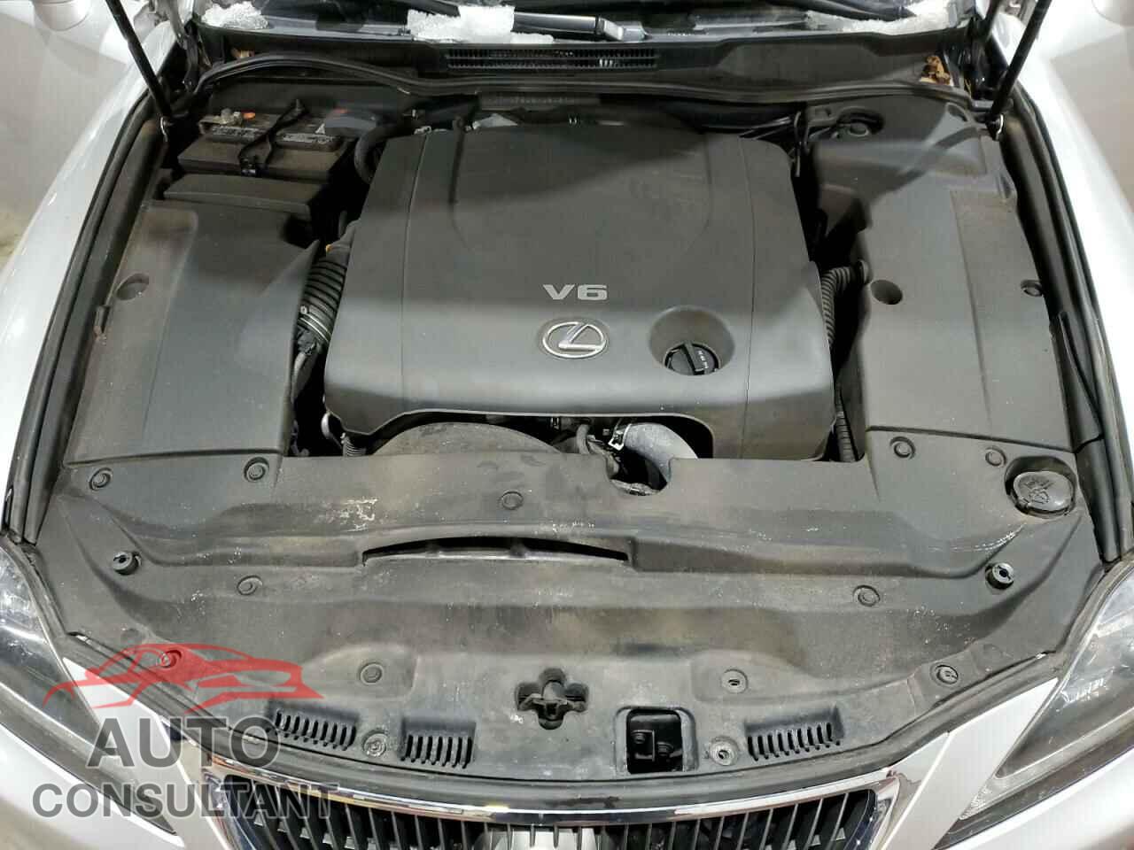 LEXUS IS 2012 - JTHCF5C2XC5059097