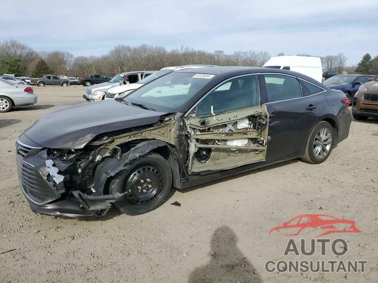 TOYOTA AVALON 2019 - 4T1BZ1FB3KU016617