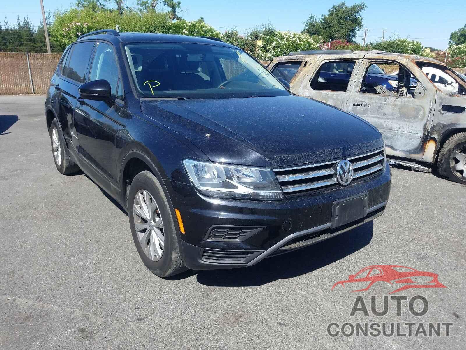 VOLKSWAGEN TIGUAN 2018 - 3VV1B7AX6JM096204