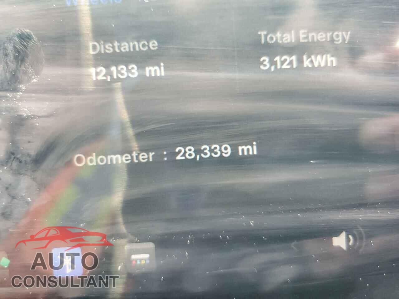 TESLA MODEL 3 2024 - 5YJ3E1EA3RF739920