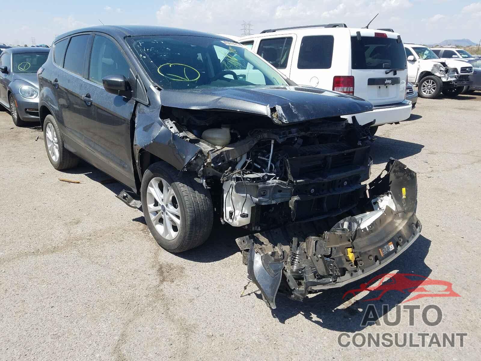 FORD ESCAPE 2017 - 1FMCU0GDXHUC88166