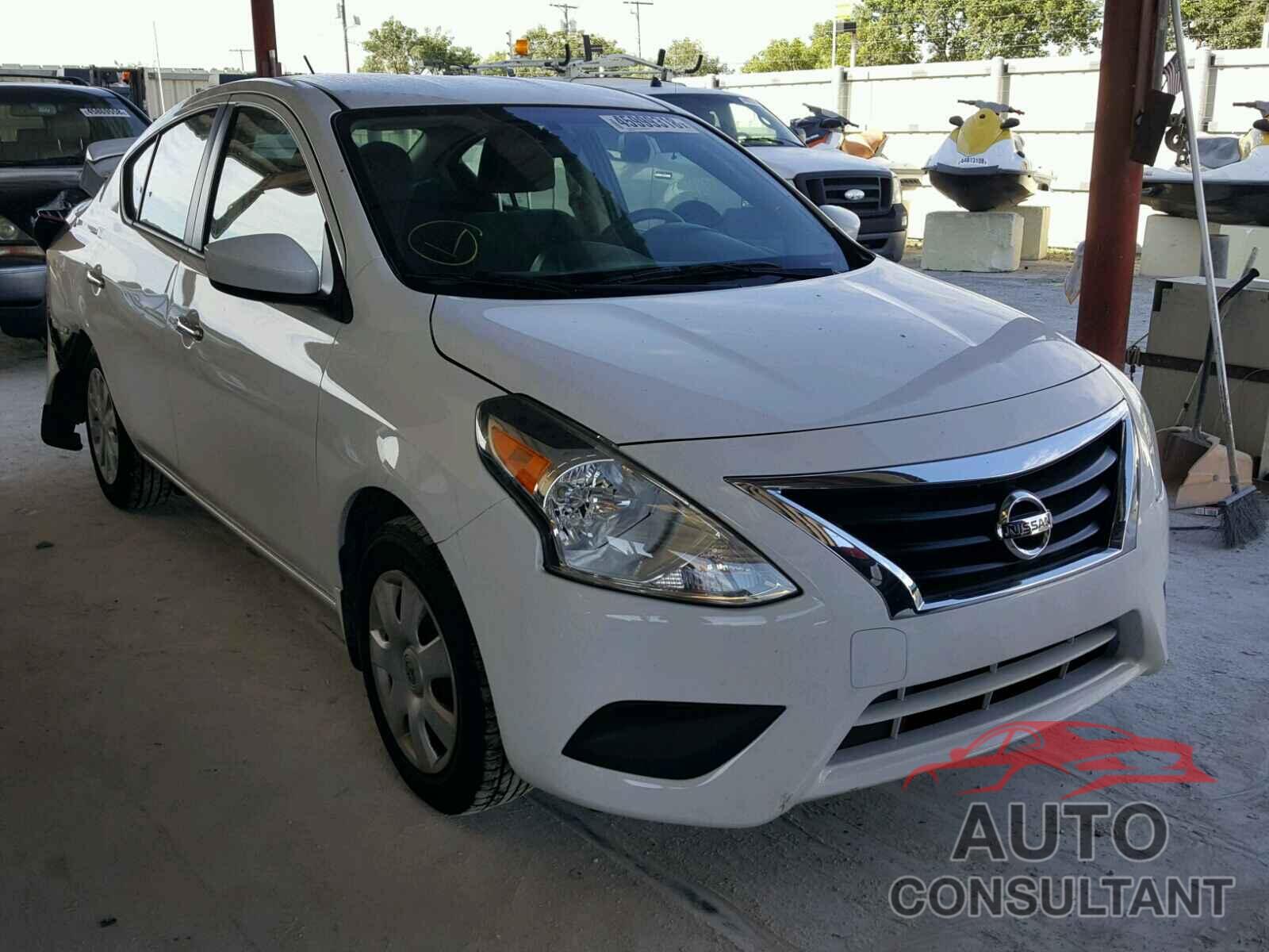 NISSAN VERSA 2017 - 3N1CN7AP0HL832877