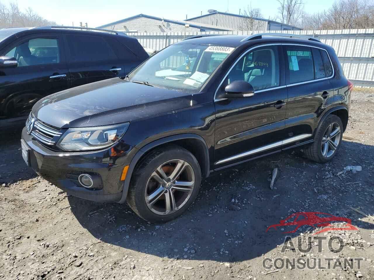 VOLKSWAGEN TIGUAN 2017 - WVGUV7AX8HK028731