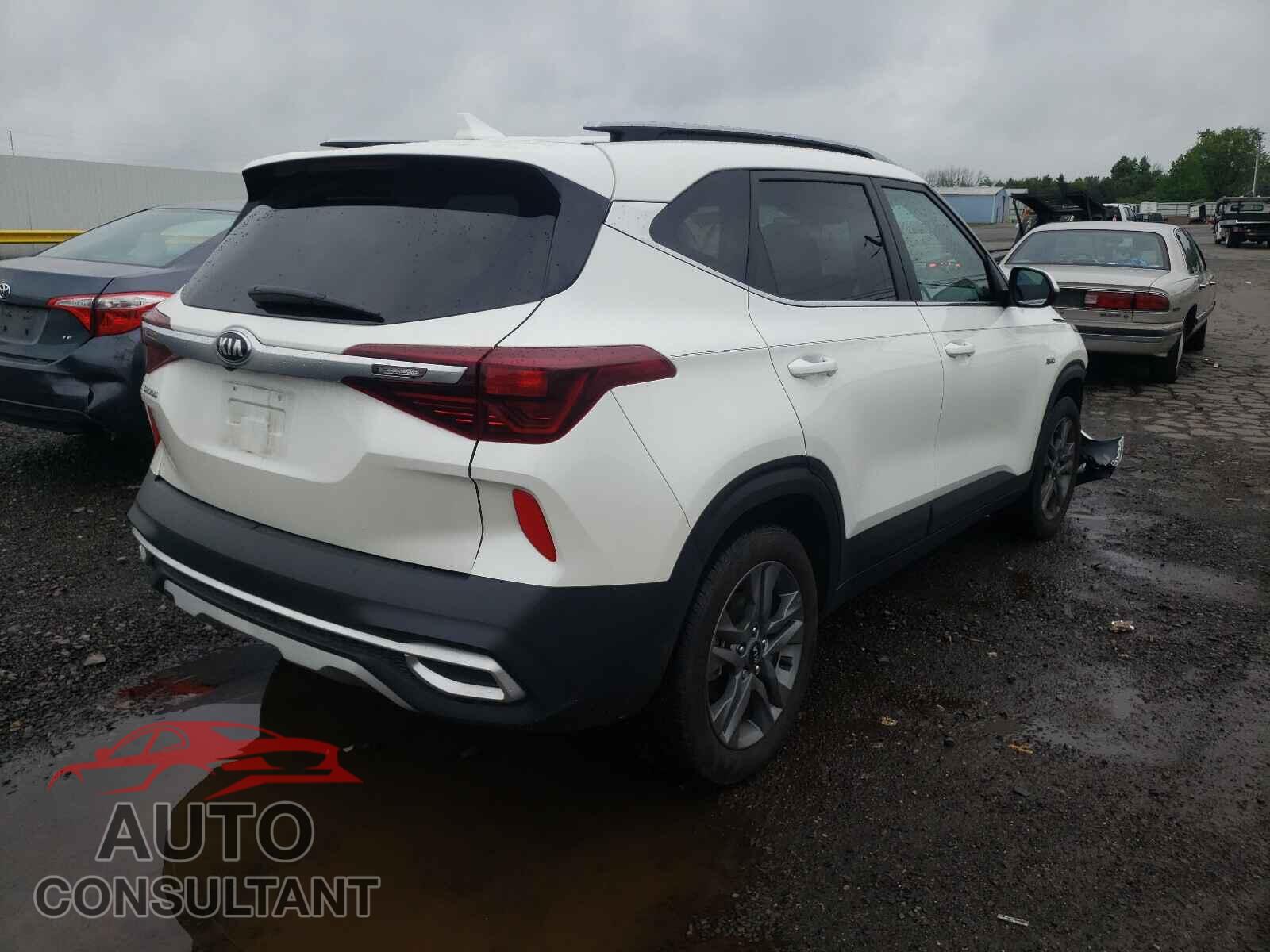 KIA SELTOS 2021 - KNDEUCAA9M7041047
