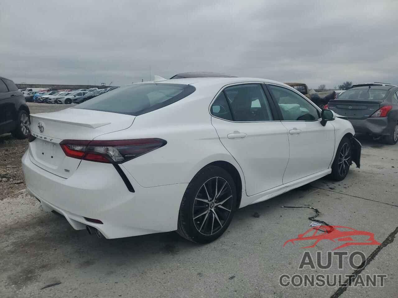 TOYOTA CAMRY 2023 - 4T1G11AK4PU747309