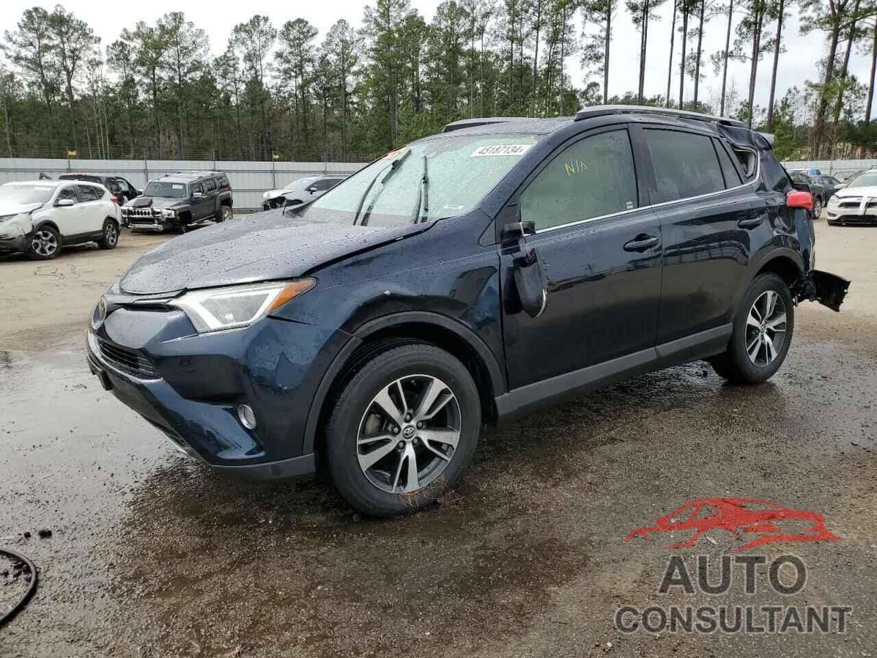 TOYOTA RAV4 2017 - JTMWFREV5HD103243