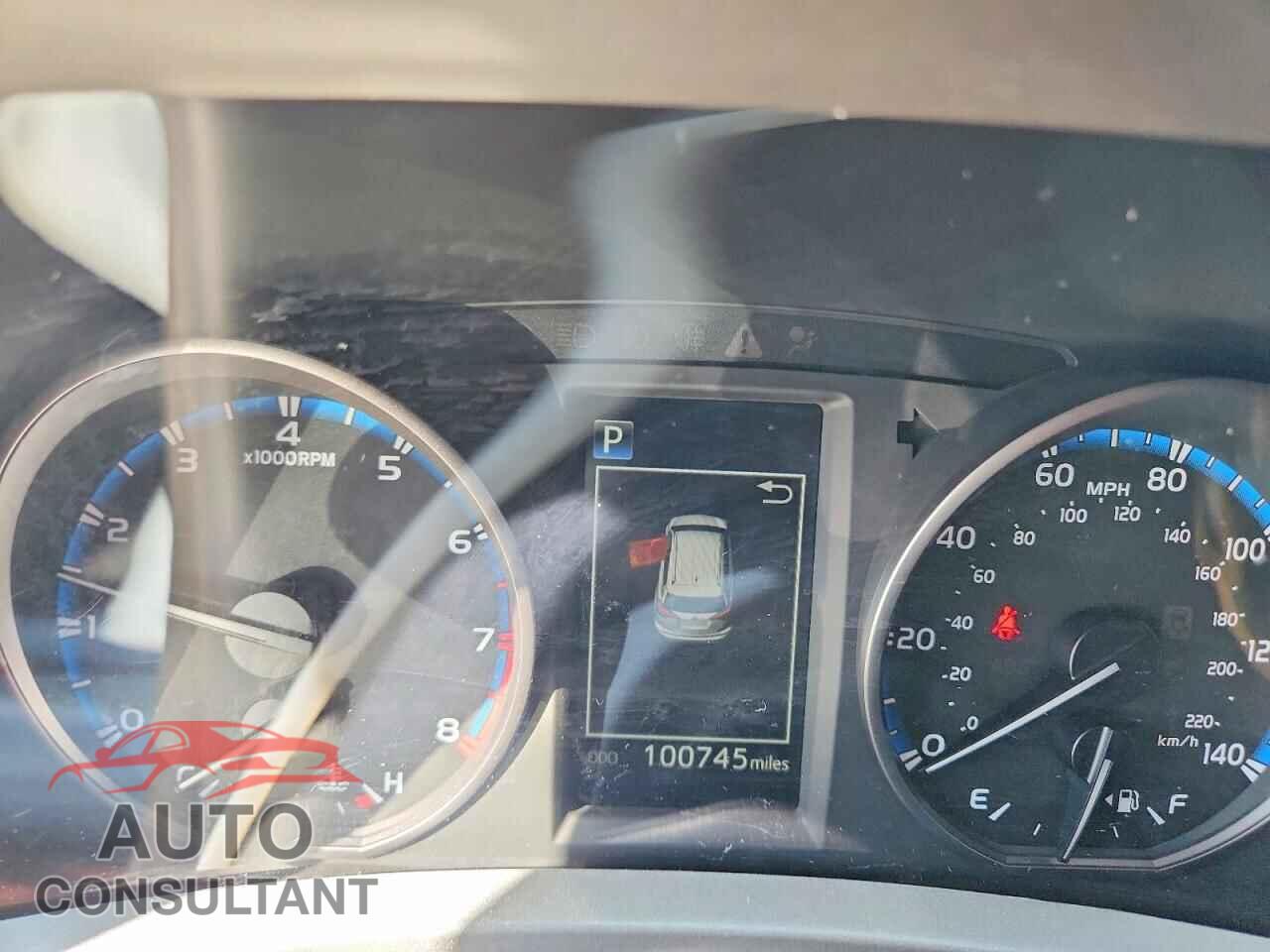 TOYOTA RAV4 2017 - 2T3BFREV1HW663200