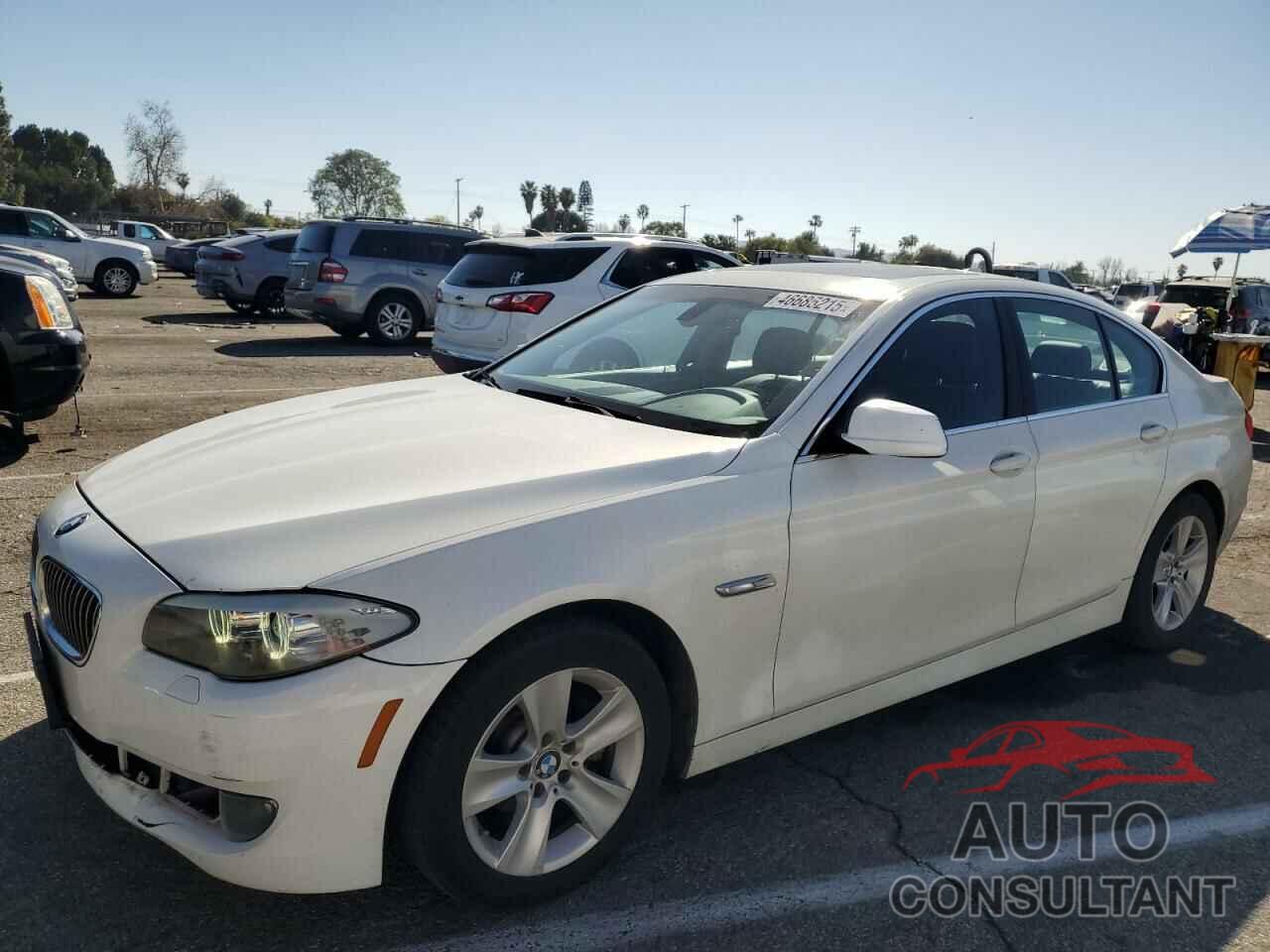 BMW 5 SERIES 2011 - WBAFR1C57BC747624
