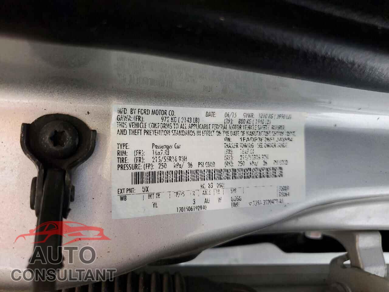 FORD FOCUS 2015 - 1FADP3F26FL343884