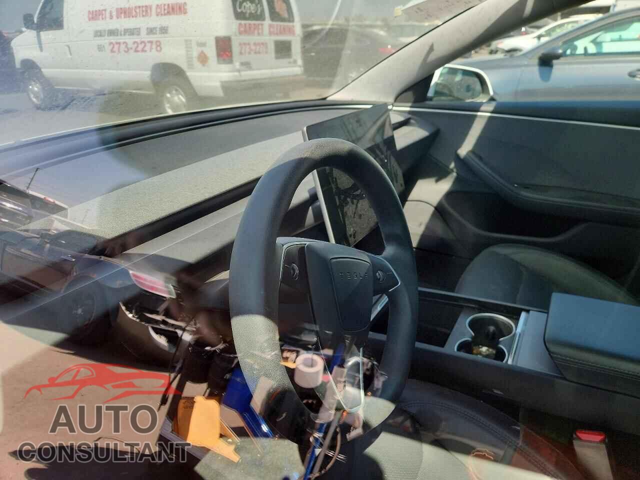 TESLA MODEL 3 2024 - 5YJ3E1EA4RF729512