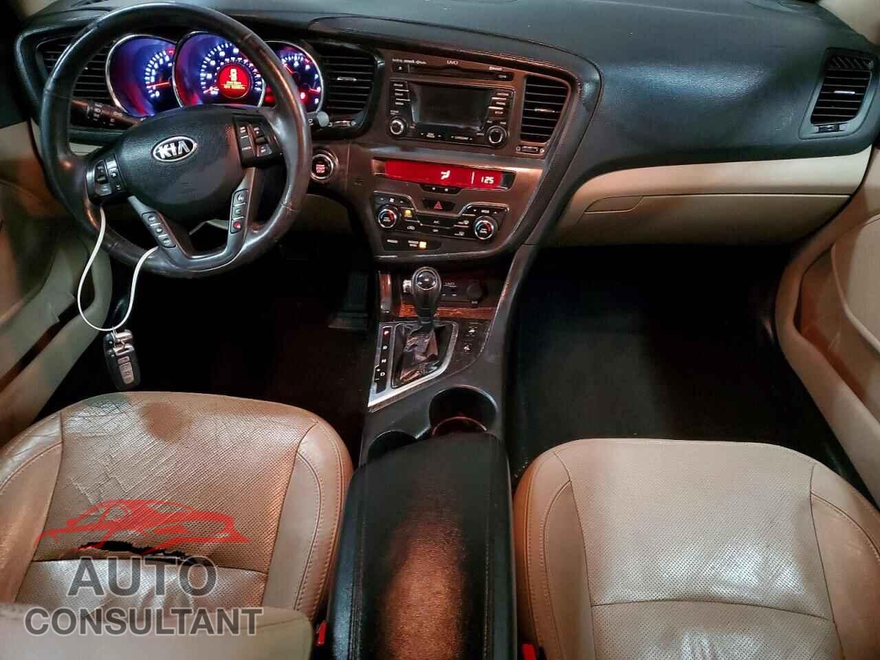 KIA OPTIMA 2013 - 5XXGN4A70DG101062