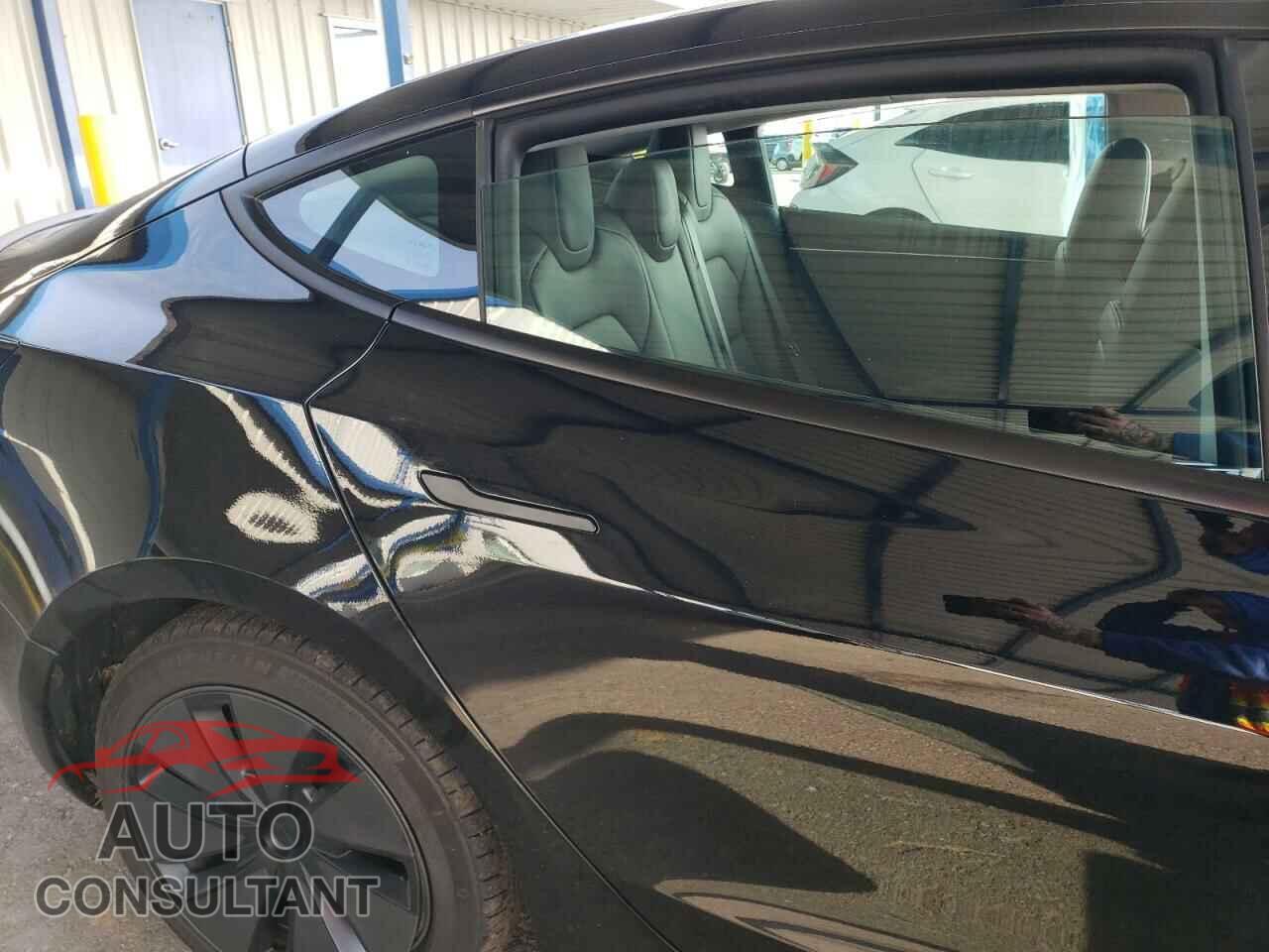 TESLA MODEL 3 2024 - 5YJ3E1EA5RF848265