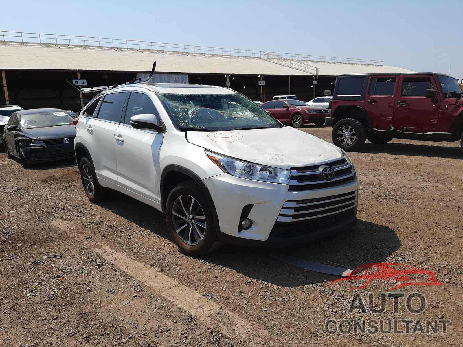 TOYOTA HIGHLANDER 2018 - 5TDKZRFH1JS540584