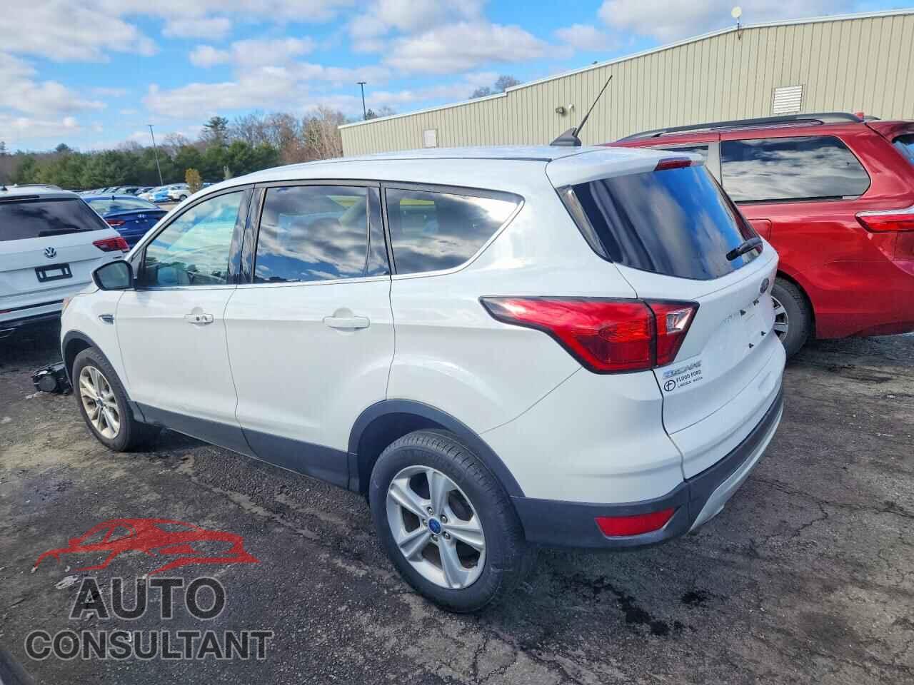FORD ESCAPE 2019 - 1FMCU9GD9KUB91004