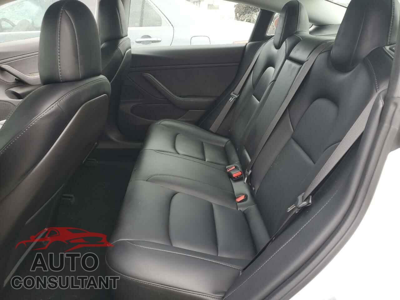 TESLA MODEL 3 2018 - 5YJ3E1EBXJF093899