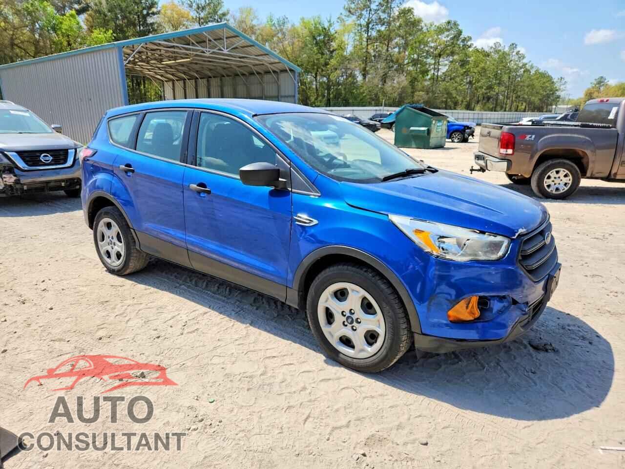 FORD ESCAPE 2017 - 1FMCU0F76HUD04584
