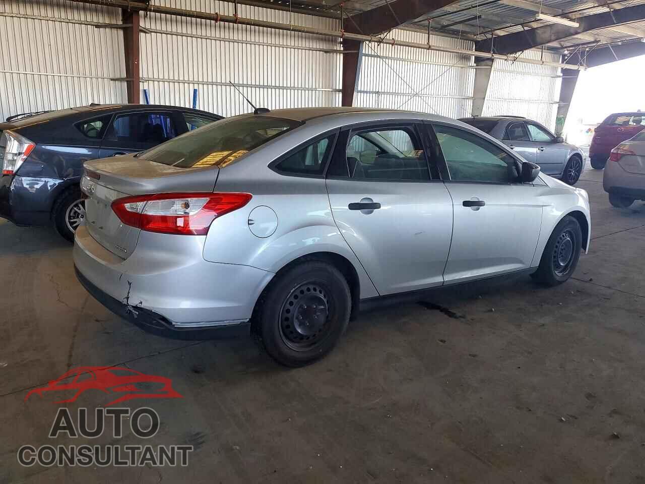 FORD FOCUS 2013 - 1FADP3E22DL277106