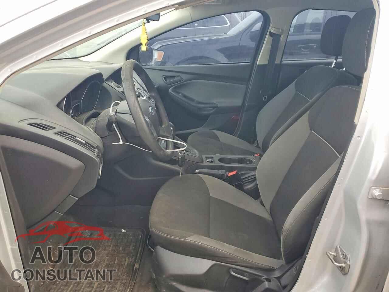 FORD FOCUS 2014 - 1FADP3E27EL302115