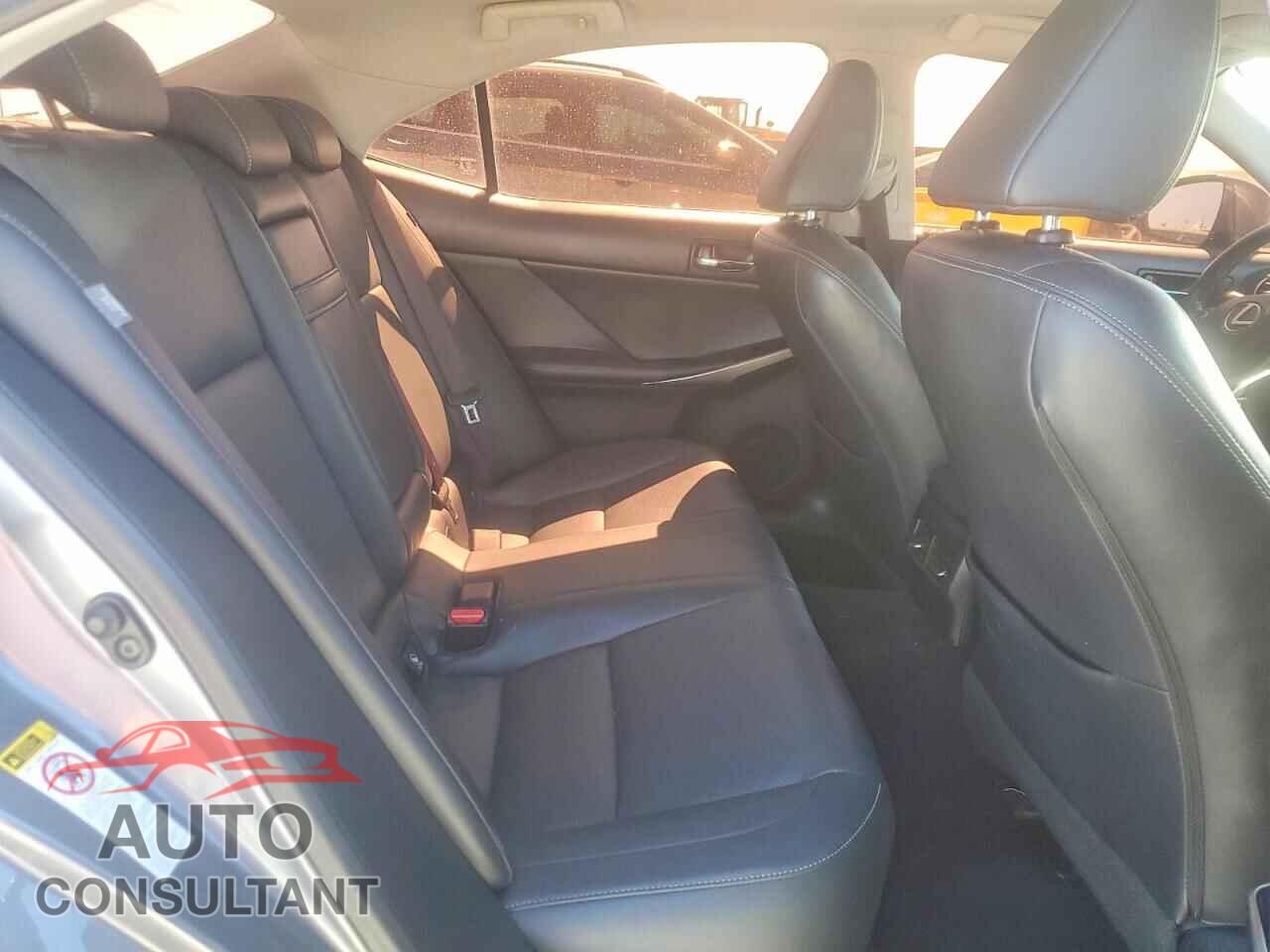 LEXUS IS 2014 - JTHBF1D23E5004450
