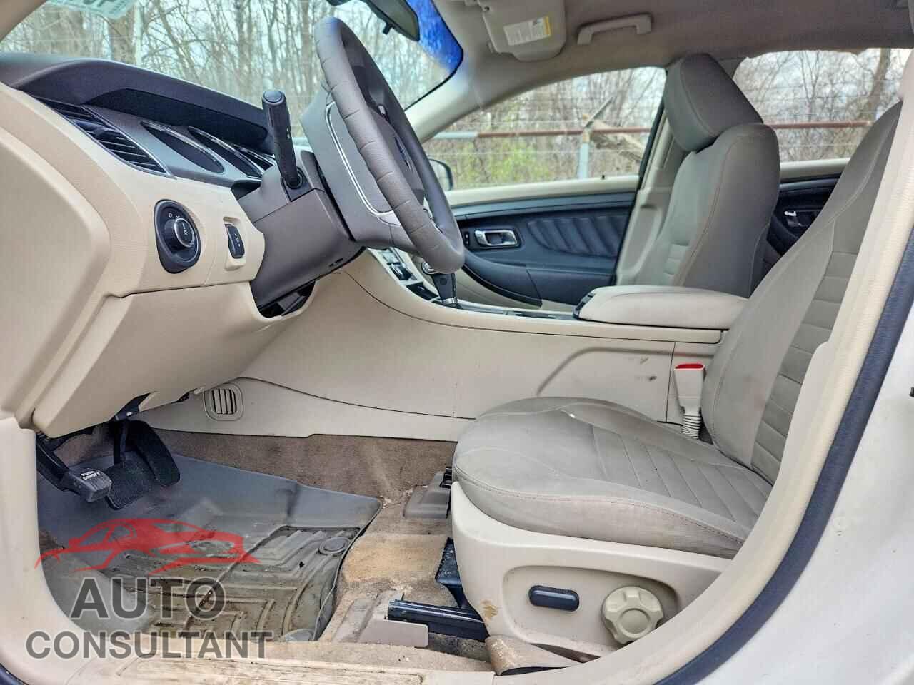 FORD TAURUS 2012 - 1FAHP2DW6CG114126