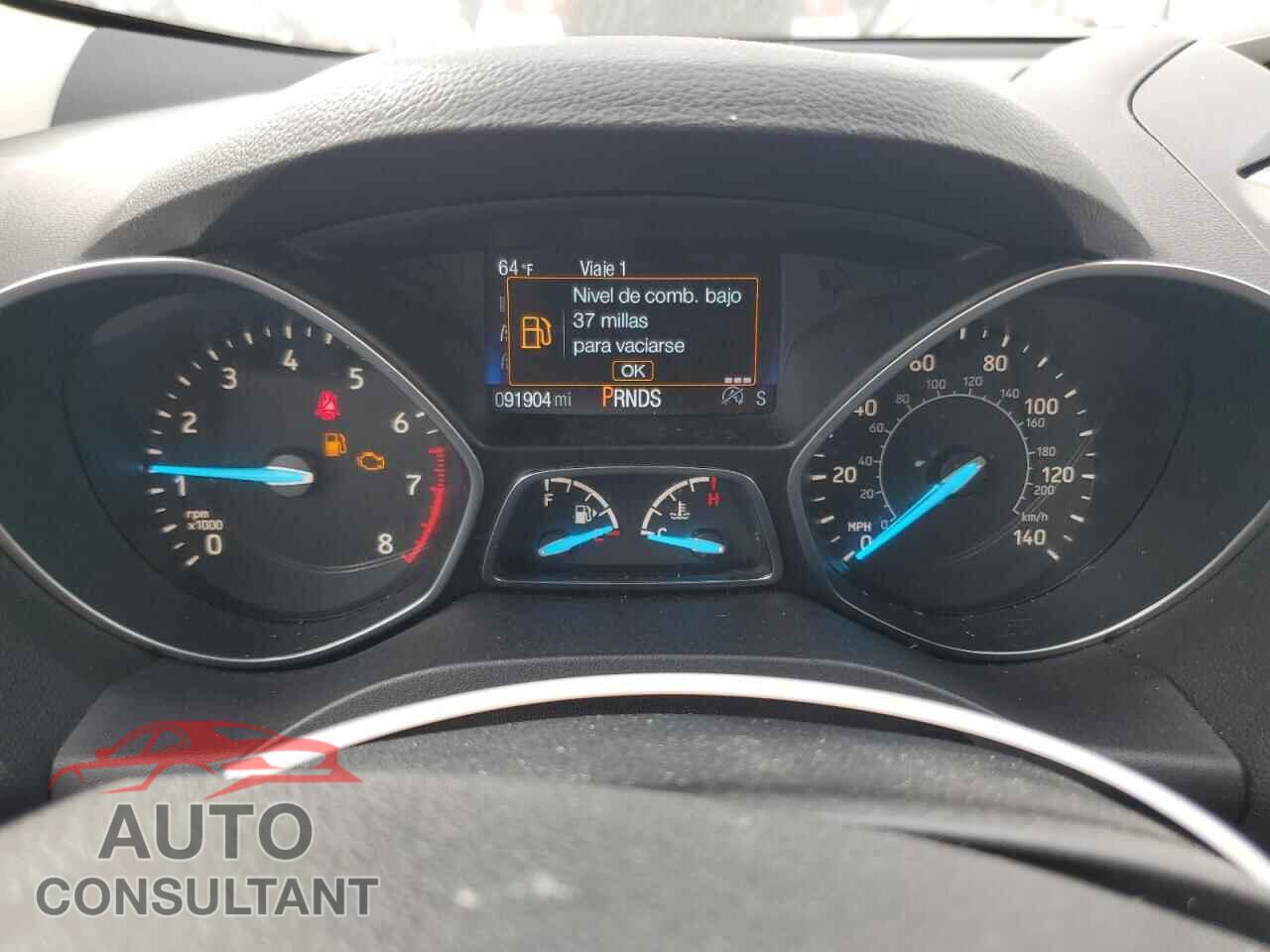 FORD ESCAPE 2017 - 1FMCU0GD6HUF05261