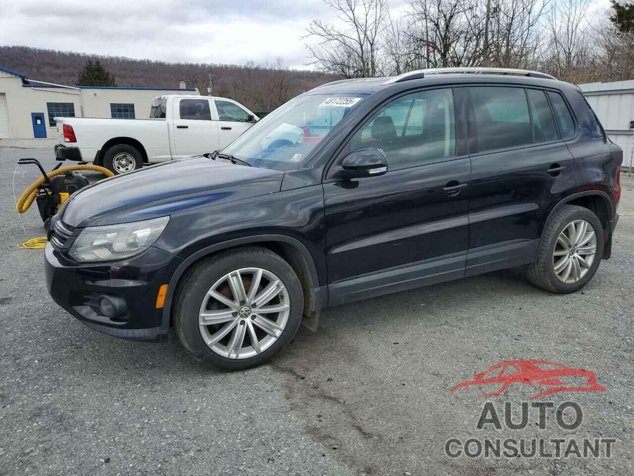 VOLKSWAGEN TIGUAN 2016 - WVGBV7AX0GW520555