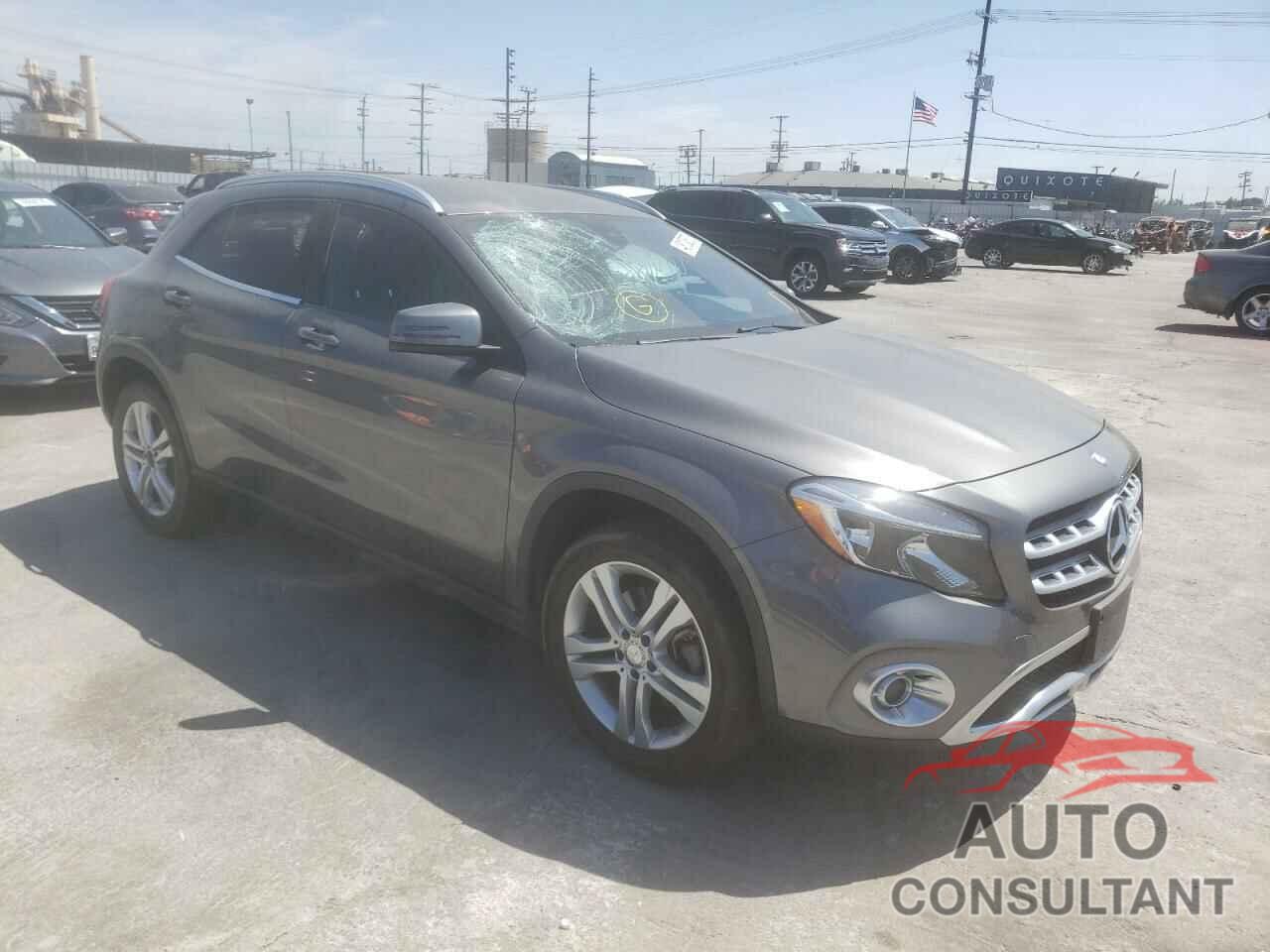 MERCEDES-BENZ GLA-CLASS 2018 - WDCTG4EB0JJ368856