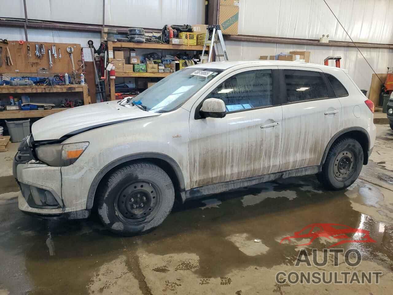 MITSUBISHI OUTLANDER 2018 - JA4AJ3AU9JU601190