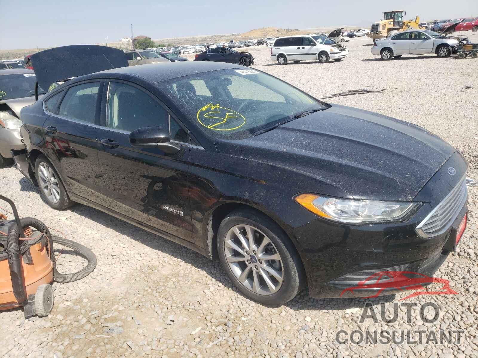 FORD FUSION 2017 - 3FA6P0LU2HR386877