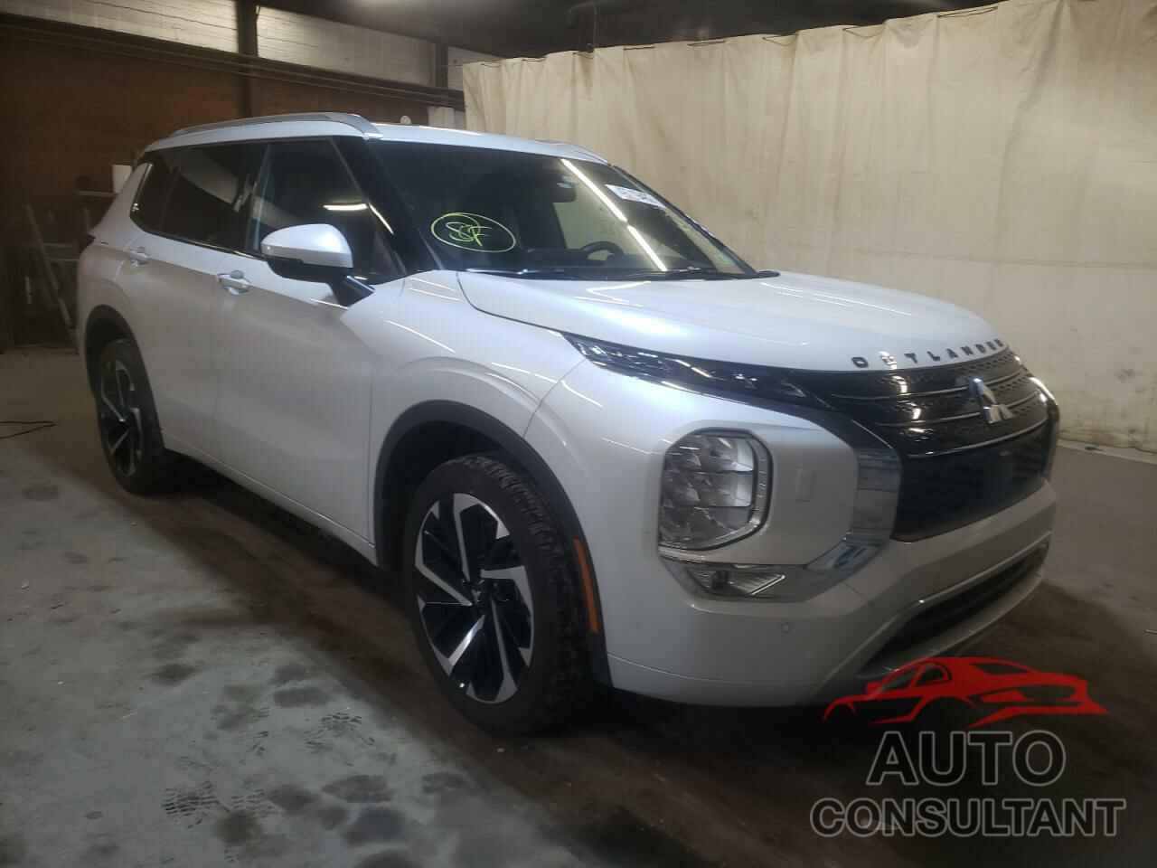 MITSUBISHI OUTLANDER 2022 - JA4J4VA86NZ030658
