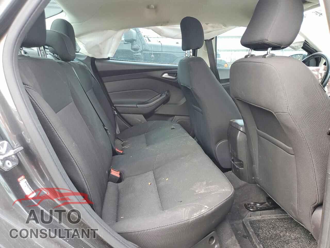 FORD FOCUS 2016 - 1FADP3F24GL291978