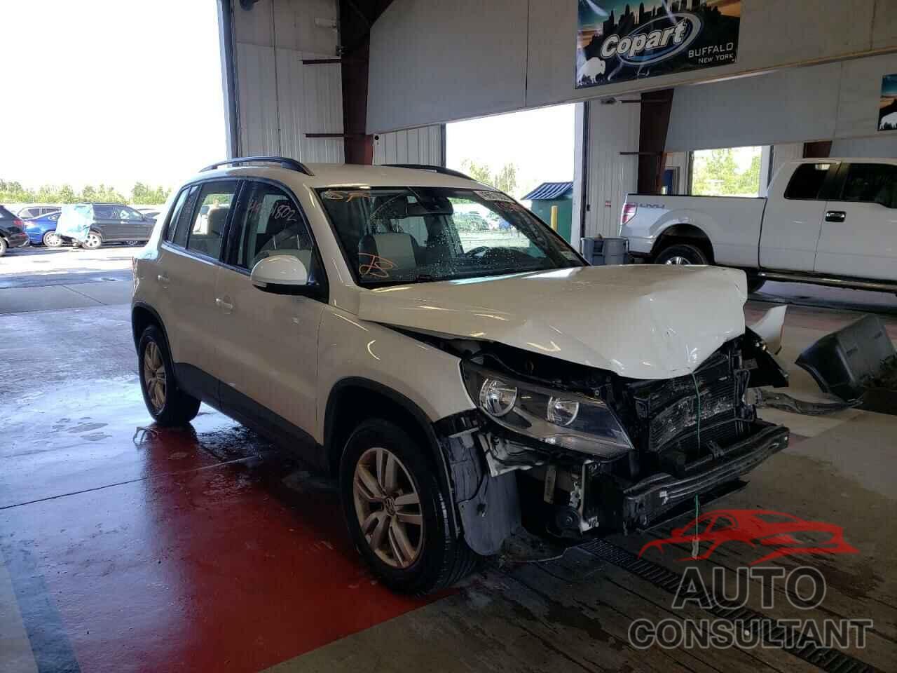 VOLKSWAGEN TIGUAN 2017 - WVGBV7AX8HK029403