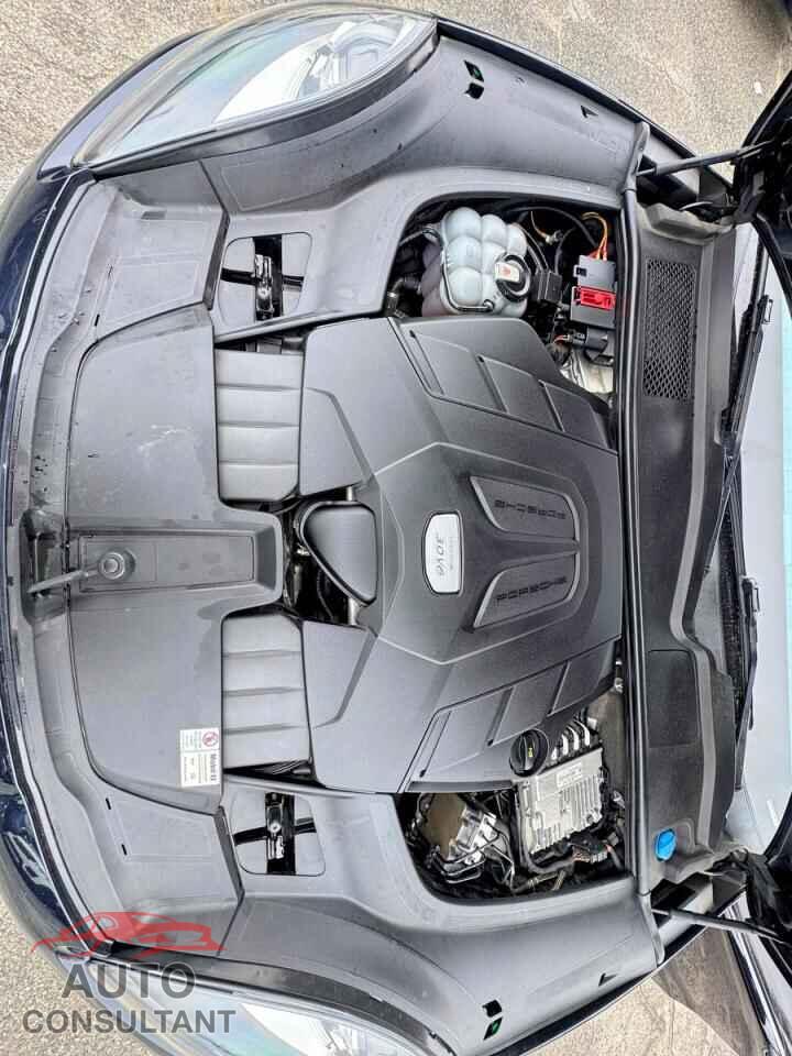 PORSCHE CAYENNE 2019 - WP1AA2AY5KDA03066