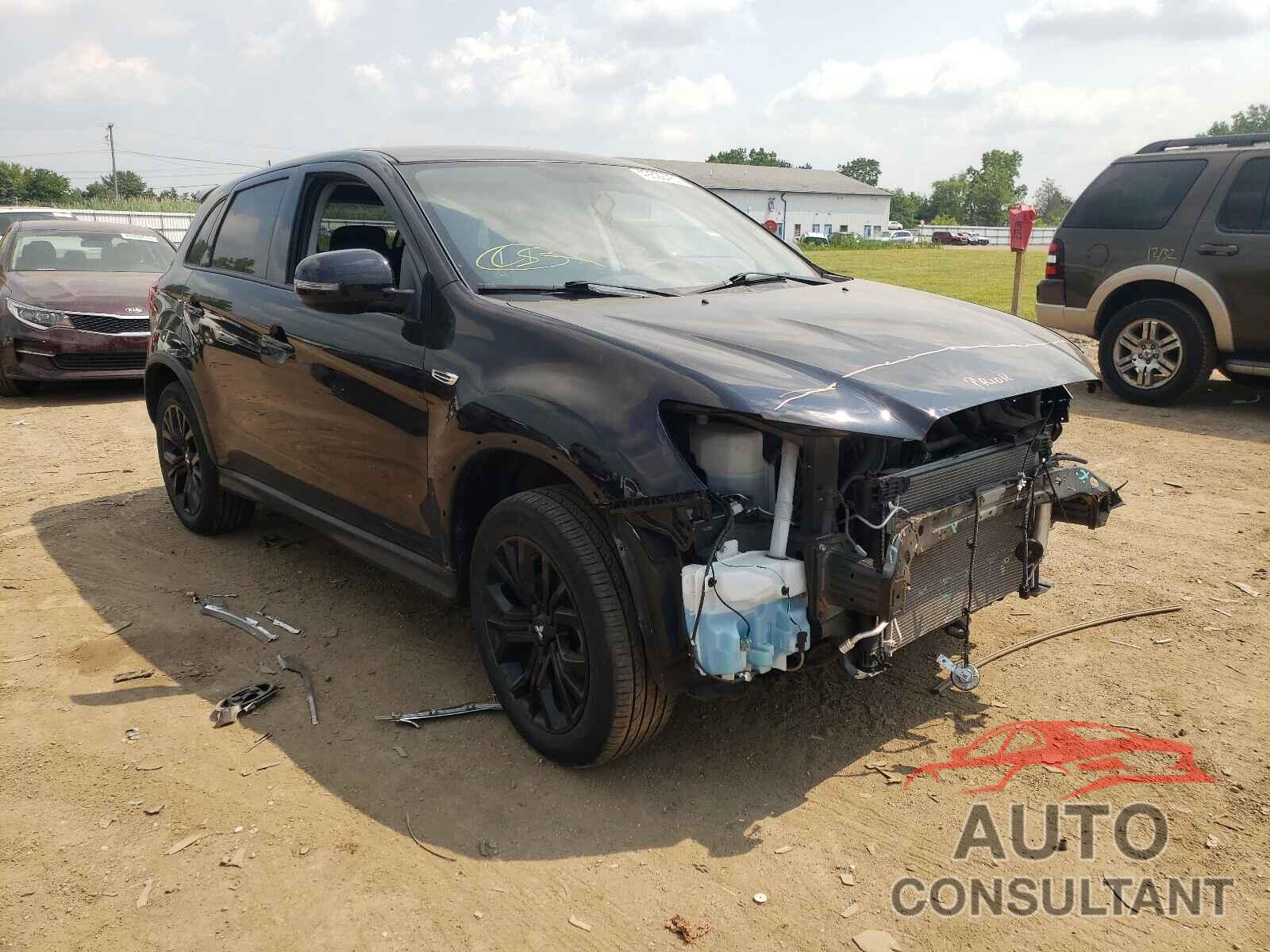 MITSUBISHI OUTLANDER 2018 - JA4AR3AU9JU003366
