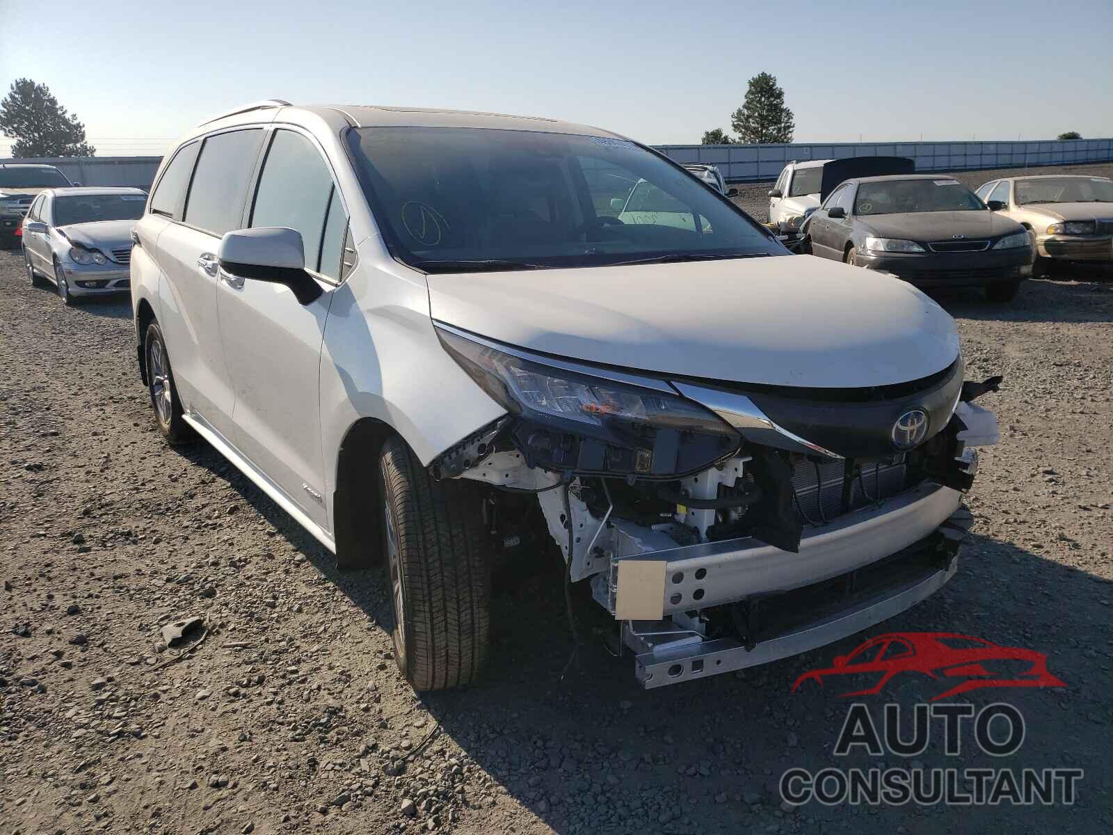 TOYOTA SIENNA 2021 - 5TDYRKEC7MS049948