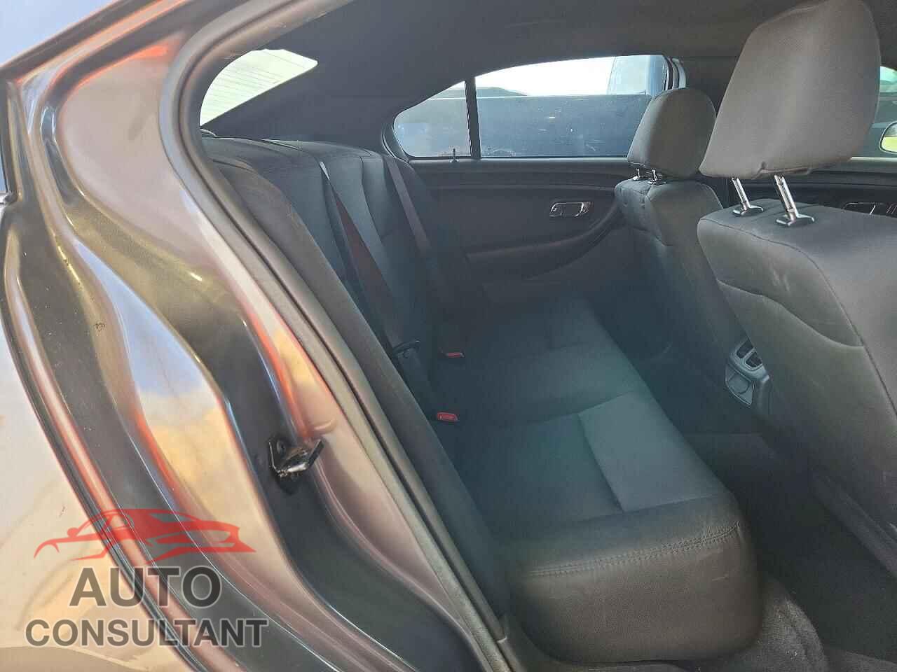 FORD TAURUS 2017 - 1FAHP2L89HG108699