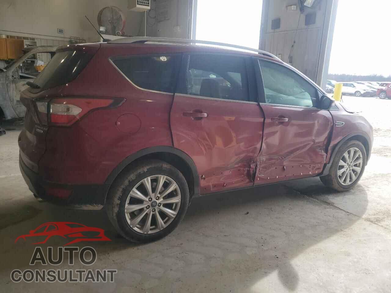 FORD ESCAPE 2017 - 1FMCU0JD2HUD27597