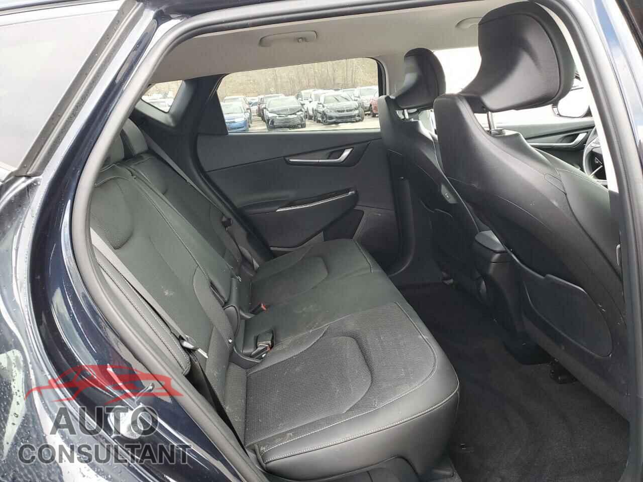 KIA EV6 LIGHT 2023 - KNDC3DLC8P5118957