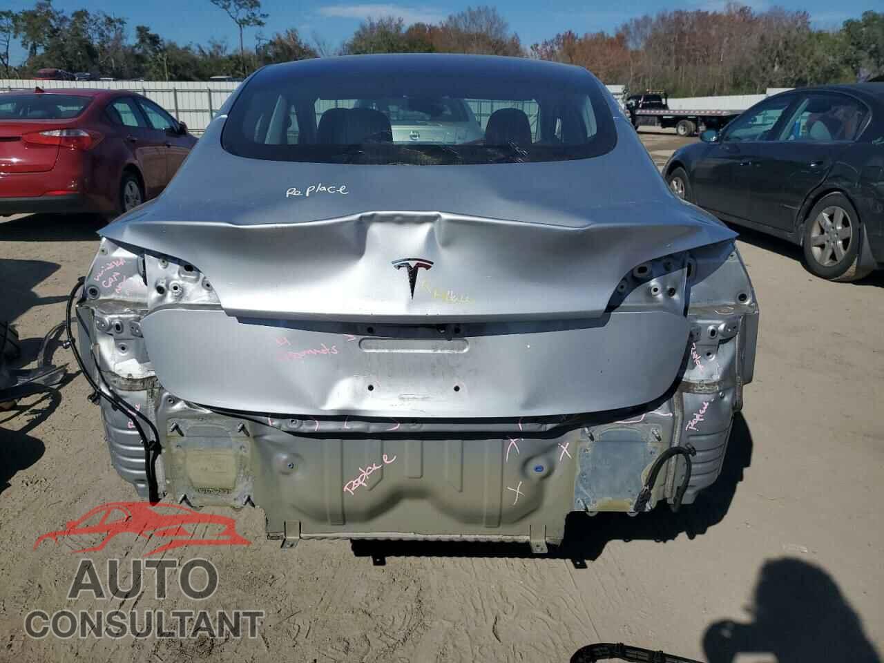 TESLA MODEL 3 2018 - 5YJ3E1EA3JF014239