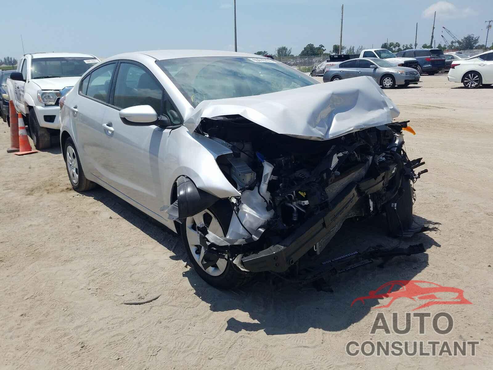 KIA FORTE 2017 - 3KPFK4A75HE100718