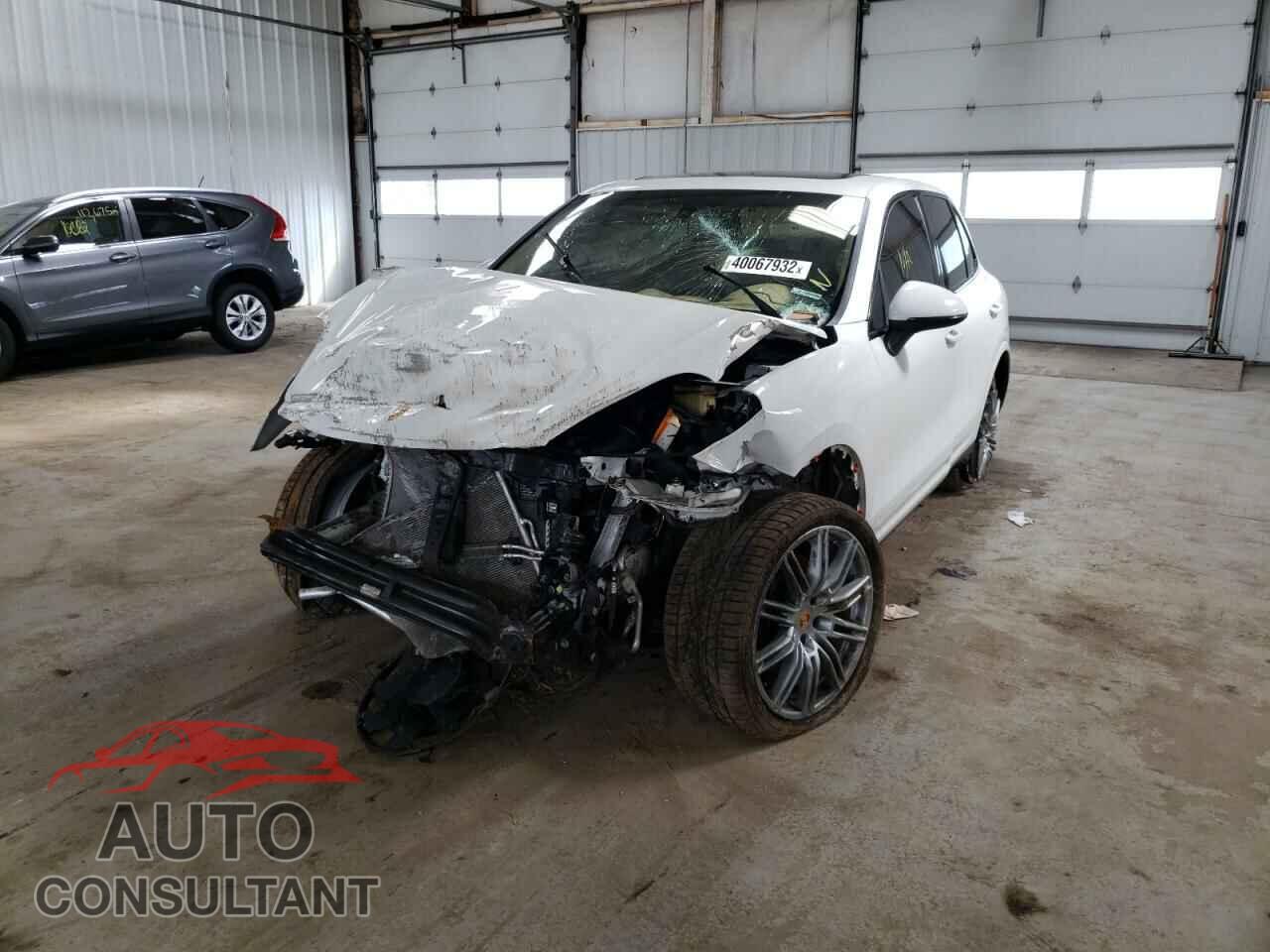 PORSCHE CAYENNE 2017 - WP1AA2A2XHKA81407