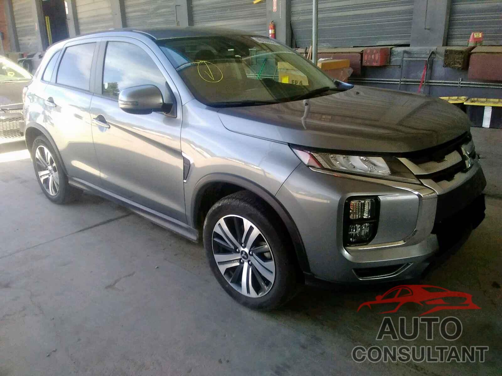 MITSUBISHI OUTLANDER 2021 - JA4ARUAUXMU024026
