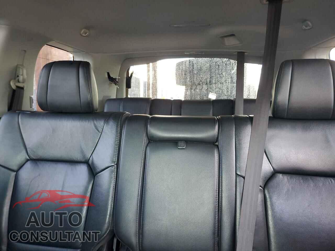 HONDA PILOT 2015 - 5FNYF4H74FB075076