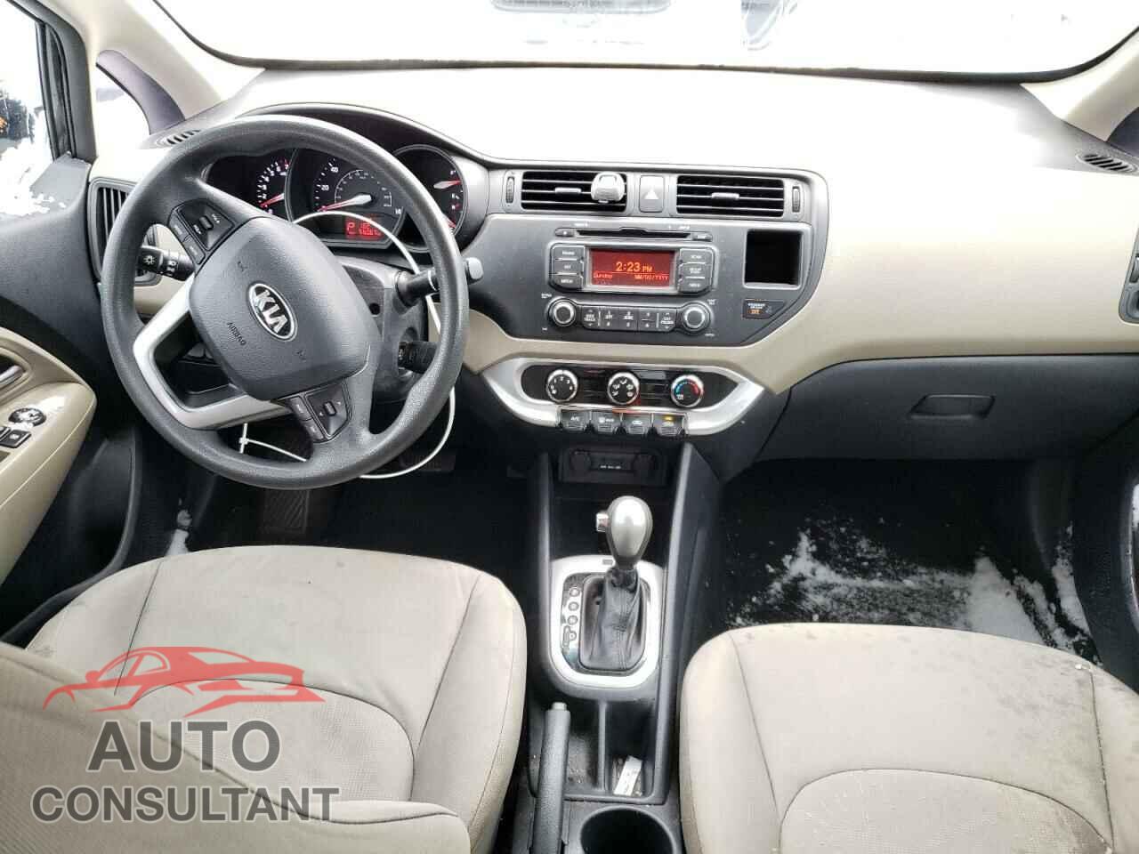 KIA RIO 2014 - KNADM4A32E6417045